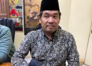 Ray Menyebutkan Bahwa Penundaan Paripurna Pengesahan RUU Pilkada adalah Taktik