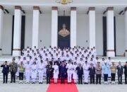 Presiden Jokowi Mengukuhkan Paskibraka HUT RI Ke-79