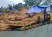 10 Makam rusak dan 1 orang terluka, akibat Hujan deras di kota Balikpapan